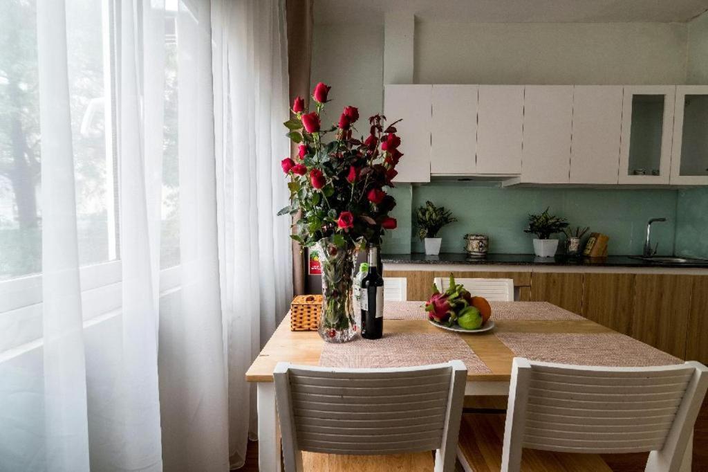 New Apart Hotel Hanoi Buitenkant foto